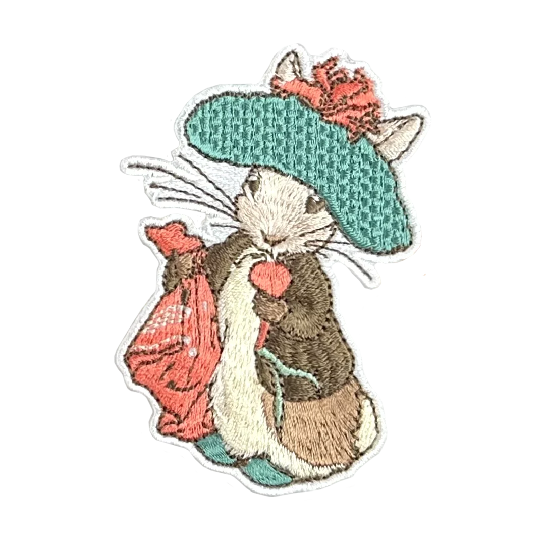 a picture of a mouse wearing a hat