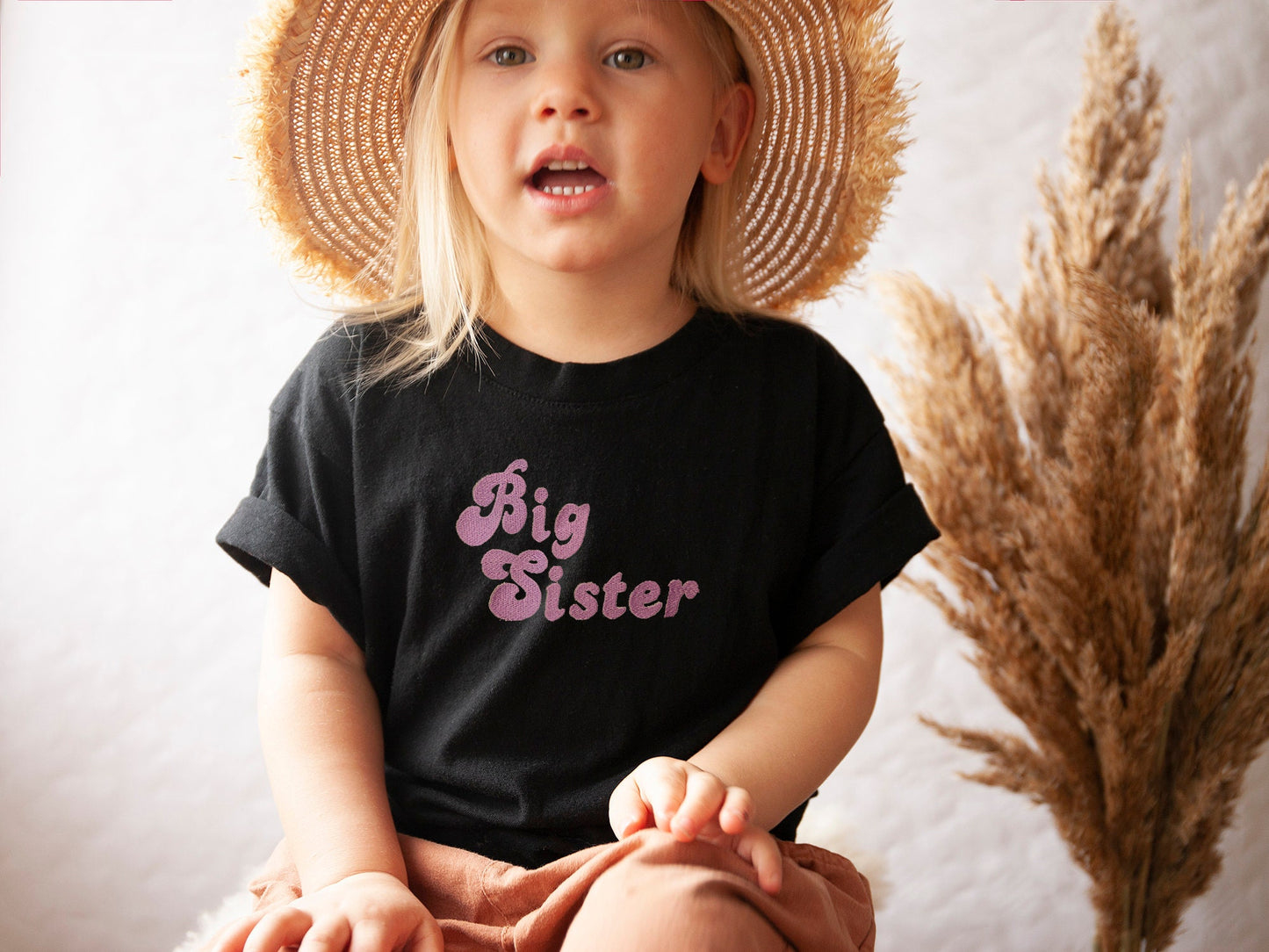 Retro Big Sister Little Sister Matching T-Shirts / embroidered Little Sister / New Baby / Matching Sibling Outfits / Groovy Matching Shirt