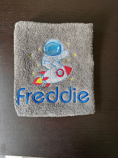 Childrens Astronaut Bath Towel | Spaceman Theme Gift | Bath Time Gift New Baby