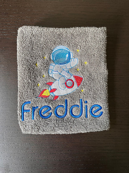 Childrens Astronaut Bath Towel | Spaceman Theme Gift | Bath Time Gift New Baby
