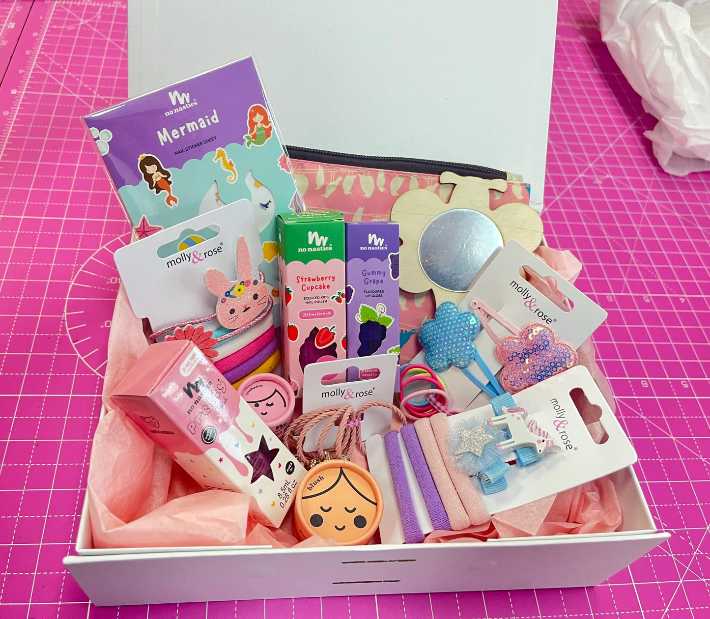 Kids Treat Box – Childrens Pamper Gift Set – Hair Accessories, Kid-Friendly Polish – Birthday/Reward Box, mystery box