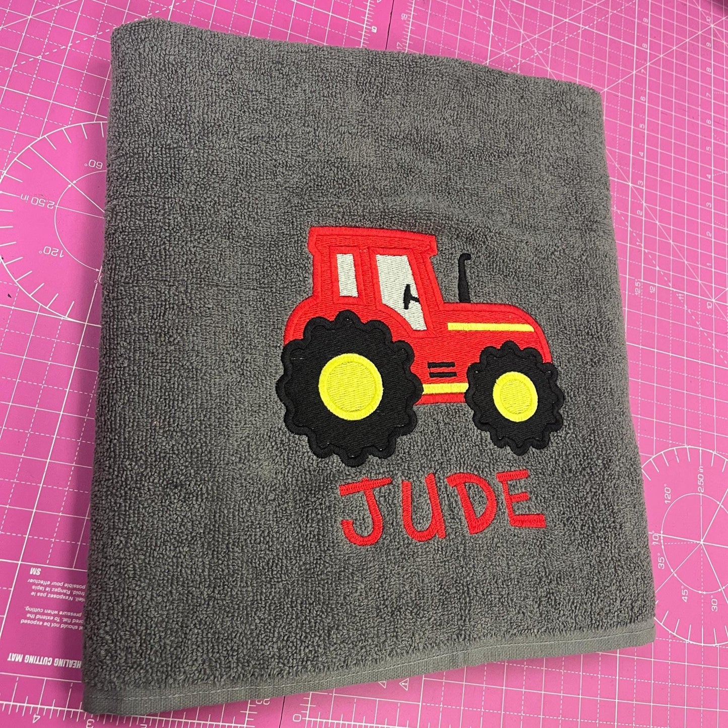 Personalised Tractor Towel / Childrens Tractor Gift / Personalised Hand Bath Towel Sheet / Childrens Bath Towel / Bath Time Gift New Baby