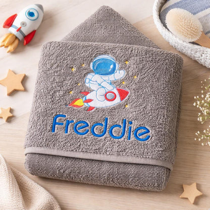 Childrens Astronaut Bath Towel | Spaceman Theme Gift | Bath Time Gift New Baby